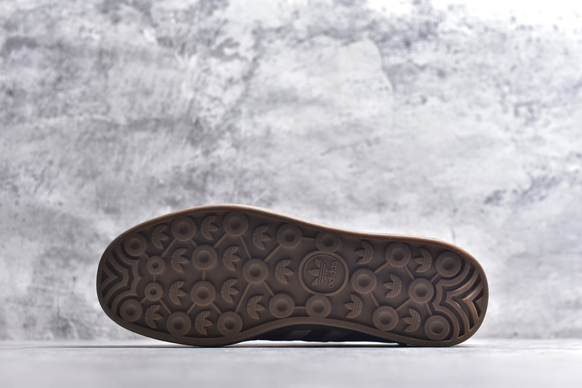 Adidas Samba OG 'Core Black/Cloud White-Gum' JQ5977