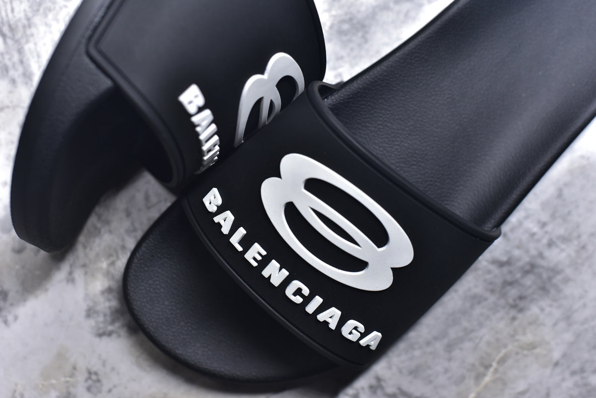 Balenciaga Sunday Slide '689031W1SA6'