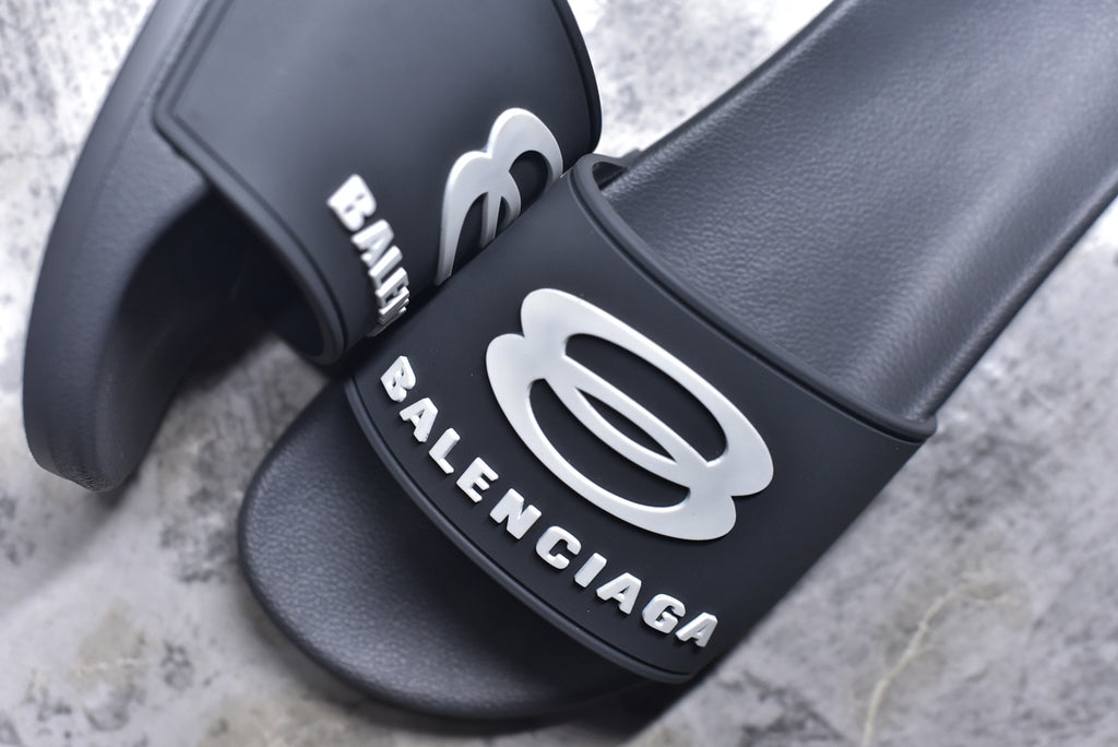 Balenciaga Sunday Slide '689031W1SA6'