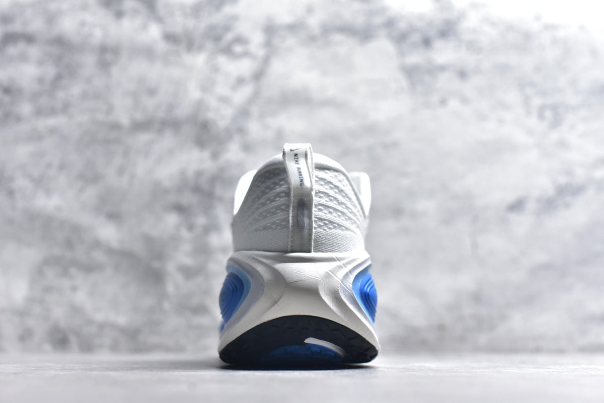 Nike Vomero Plus 'White/Sail-Pure Platinum' HV8150-103