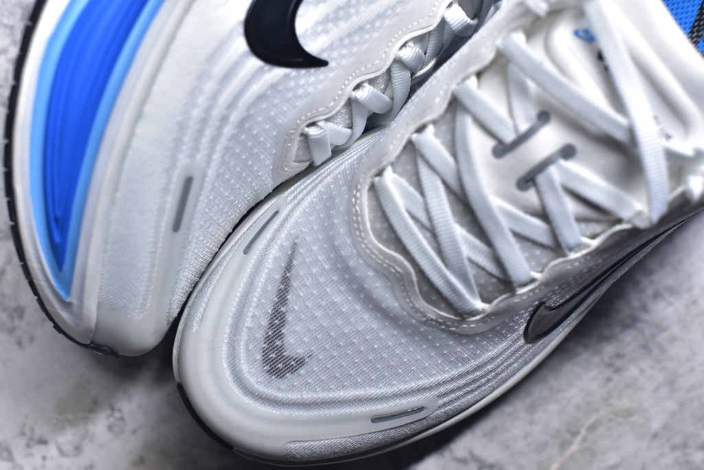 Nike Vomero Plus 'White/Sail-Pure Platinum' HV8150-103