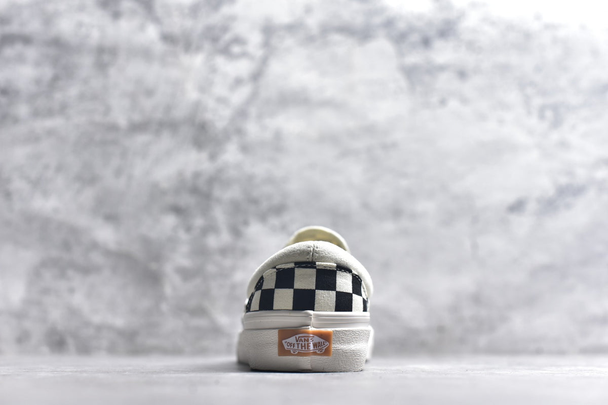 Vans Slip-On VR3 'Checkerboard/Black-True White' VN0007NC1KP