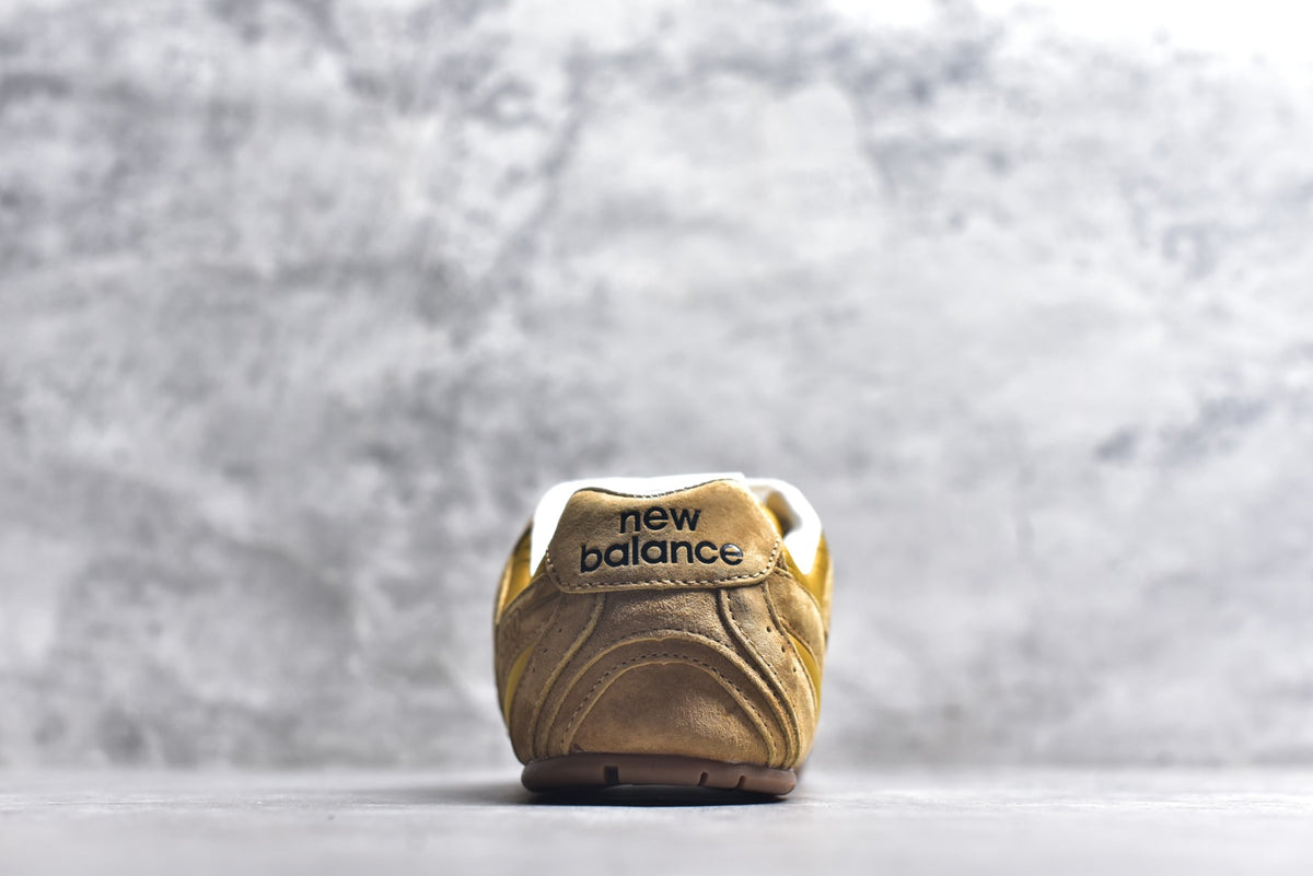 Miu Miu × New Balance Running Shoe '5E165E_D7R_F0044_F_BD05'