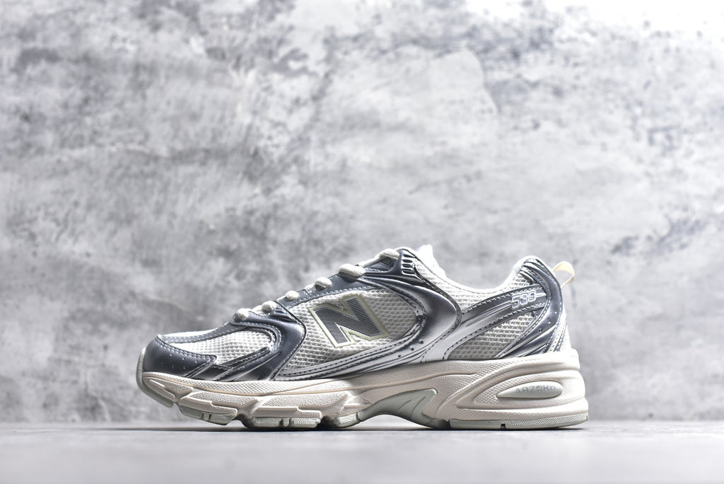 New Balance 530 Retro Running Sneaker 'White/Silver' — U5303IR