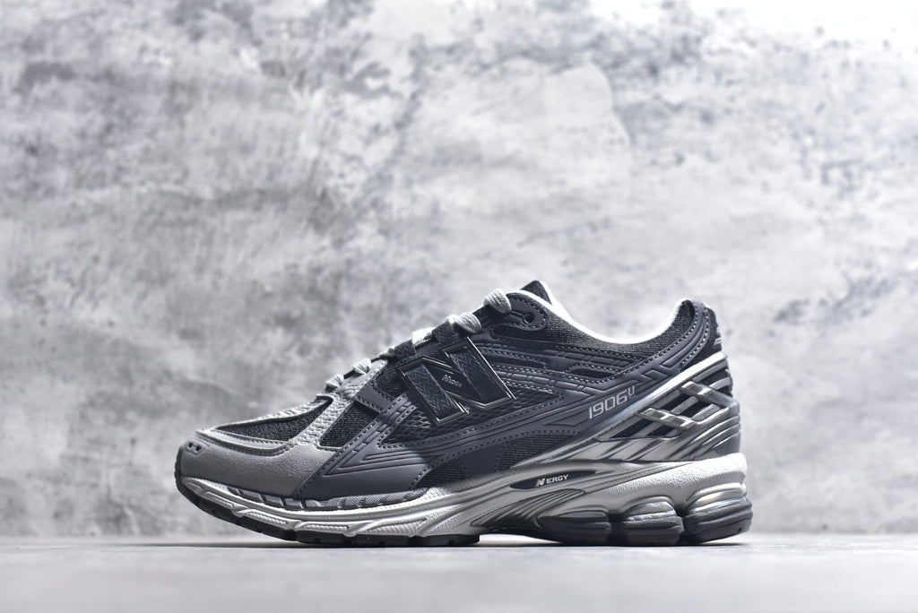 New Balance 1906 Retro Dad Sneaker — U19064J0