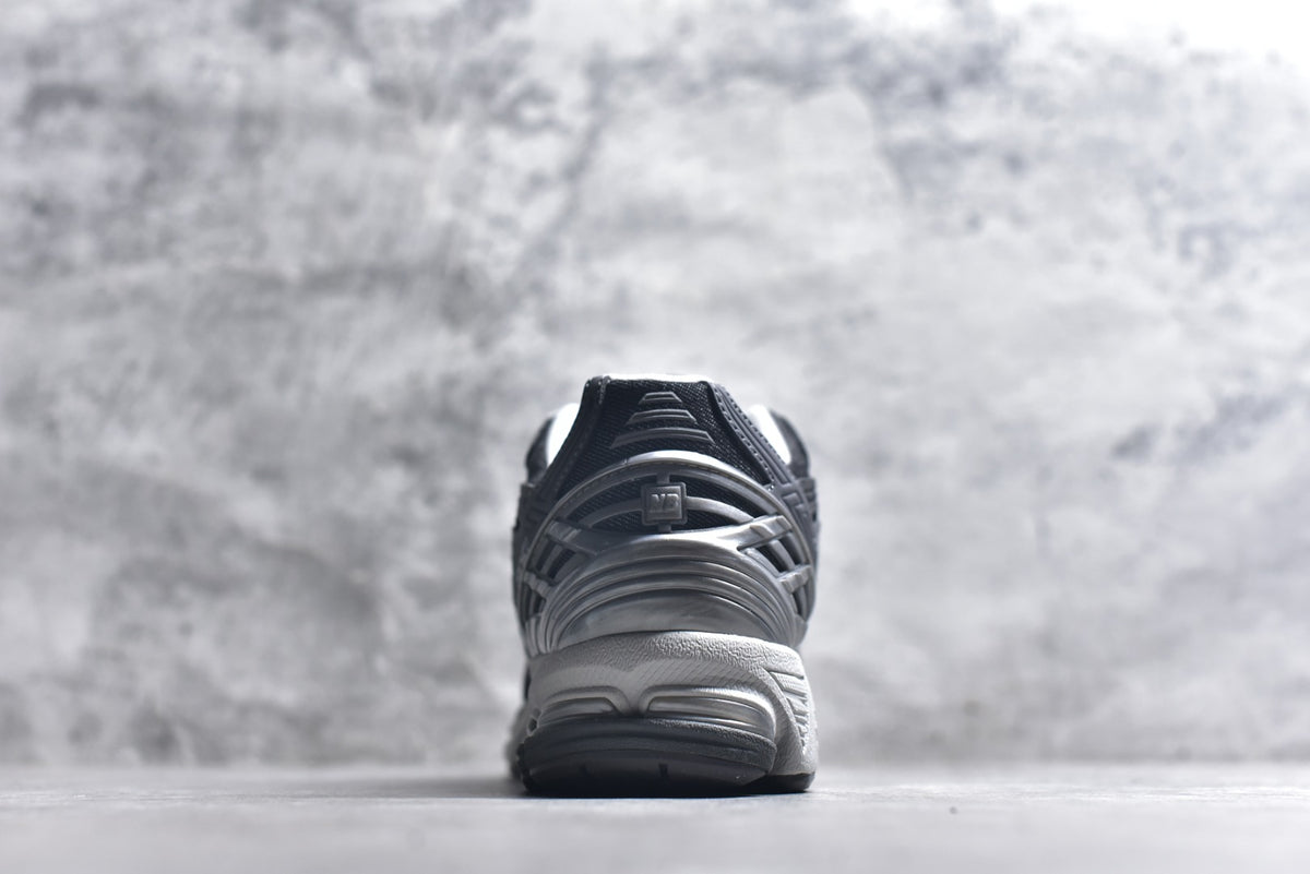New Balance 1906 Retro Dad Sneaker — U19064J0