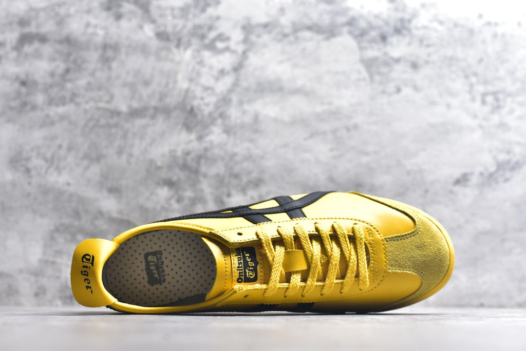 Onitsuka Tiger NIPPON MADE Corsair Handcrafted Sneaker 'Navy/Red' — 1183C102