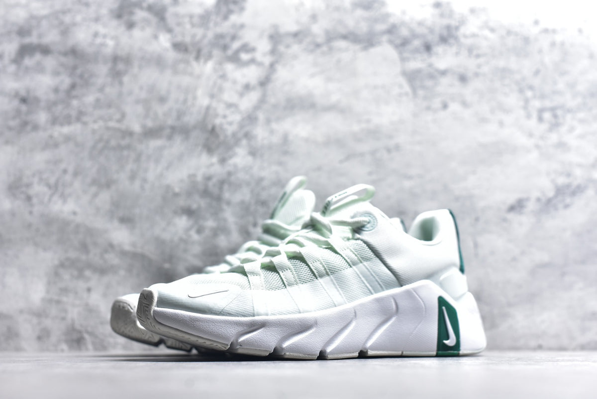 Nike Free Metcon 7 Training Shoe – Breathable, Supportive & Flexible | II7406-301