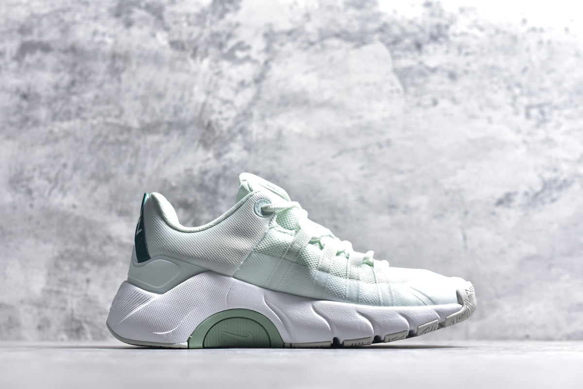 Nike Free Metcon 7 Training Shoe – Breathable, Supportive & Flexible | II7406-301