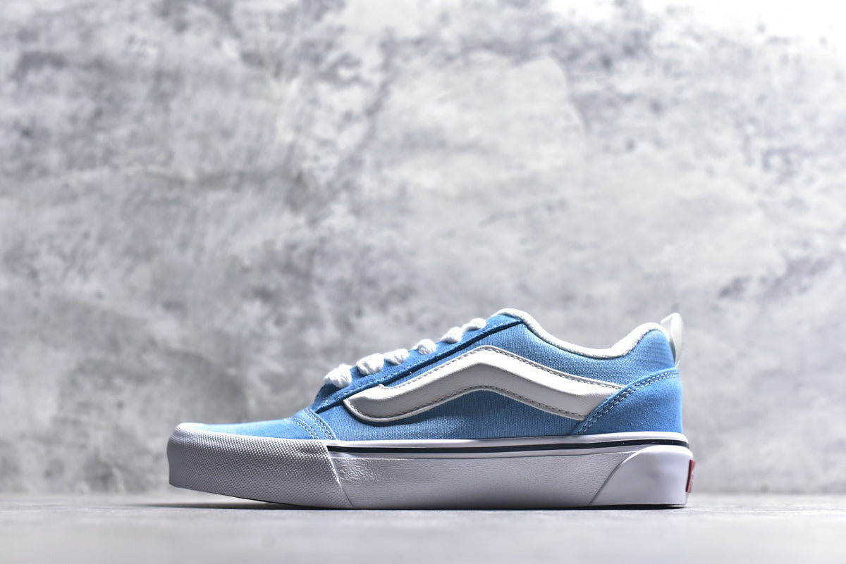 Vans Knu Skool Low-Top Retro Chunky Sneaker | VN000D6CE2W
