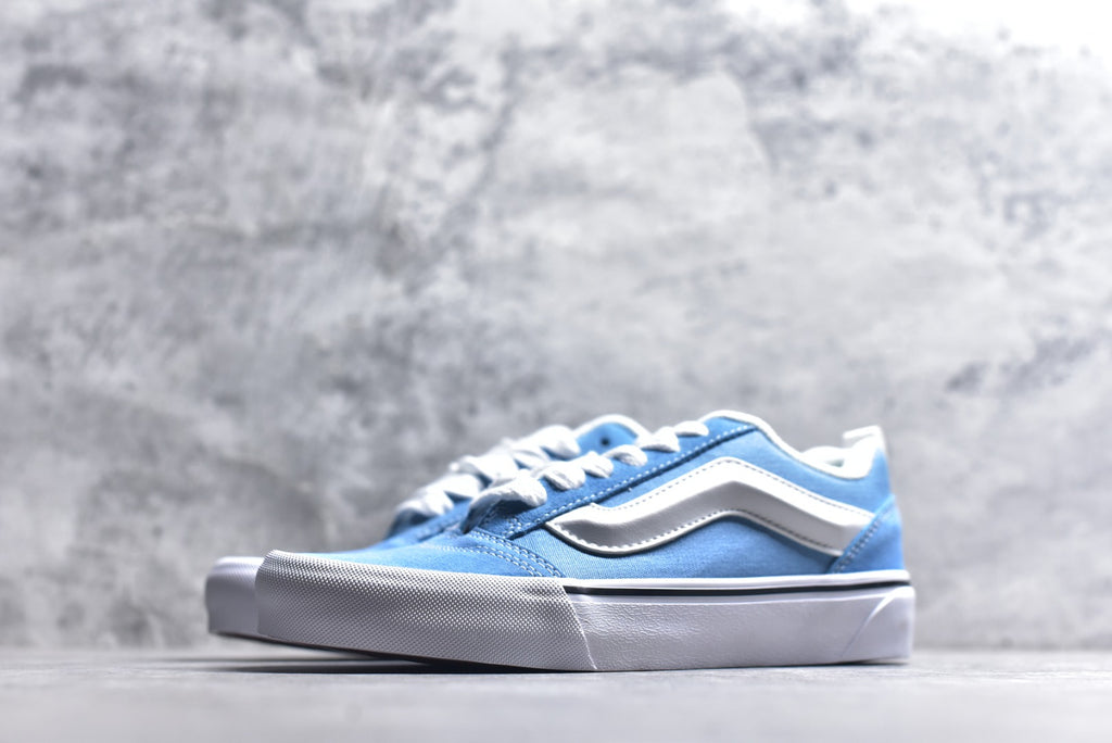 Vans Knu Skool Low-Top Retro Chunky Sneaker | VN000D6CE2W