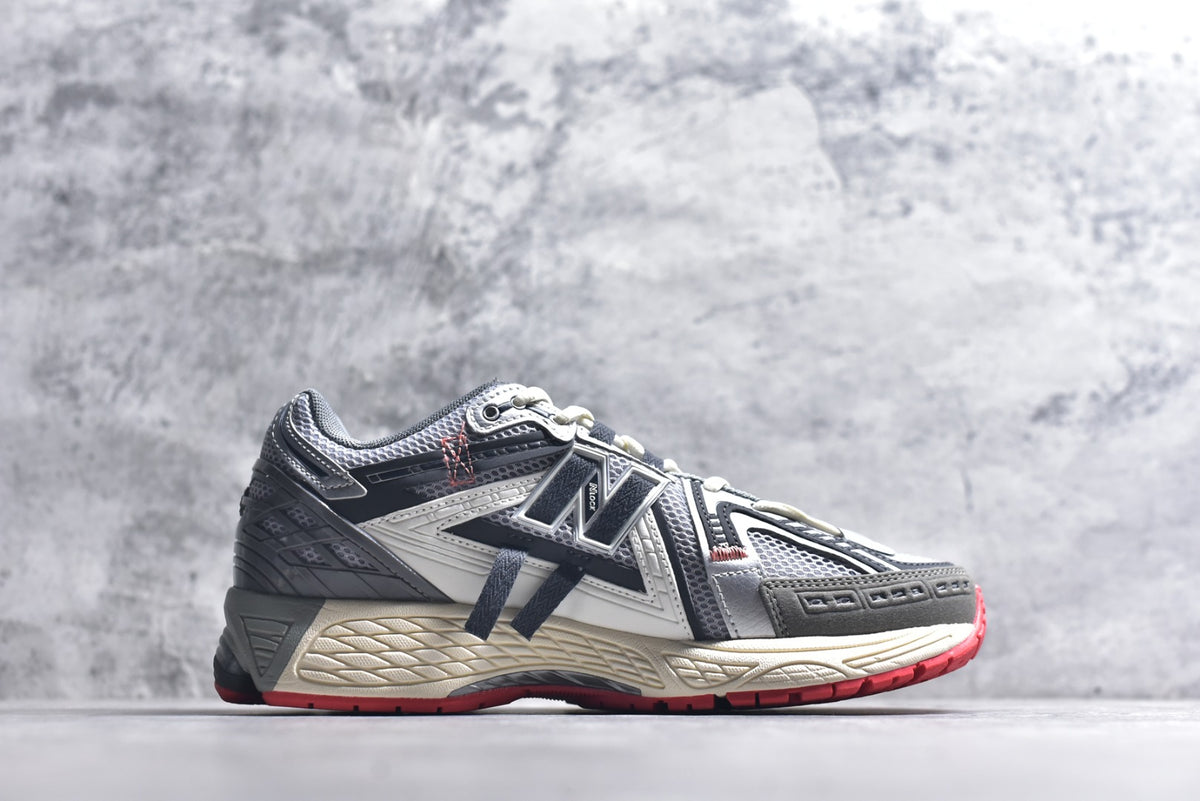 New Balance 1906 Retro Dad Sneaker U1906AC