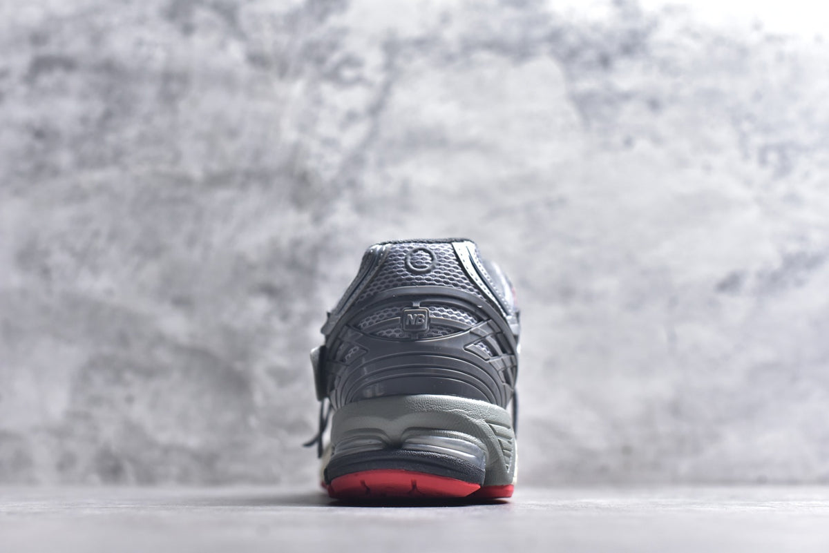 New Balance 1906 Retro Dad Sneaker U1906AC