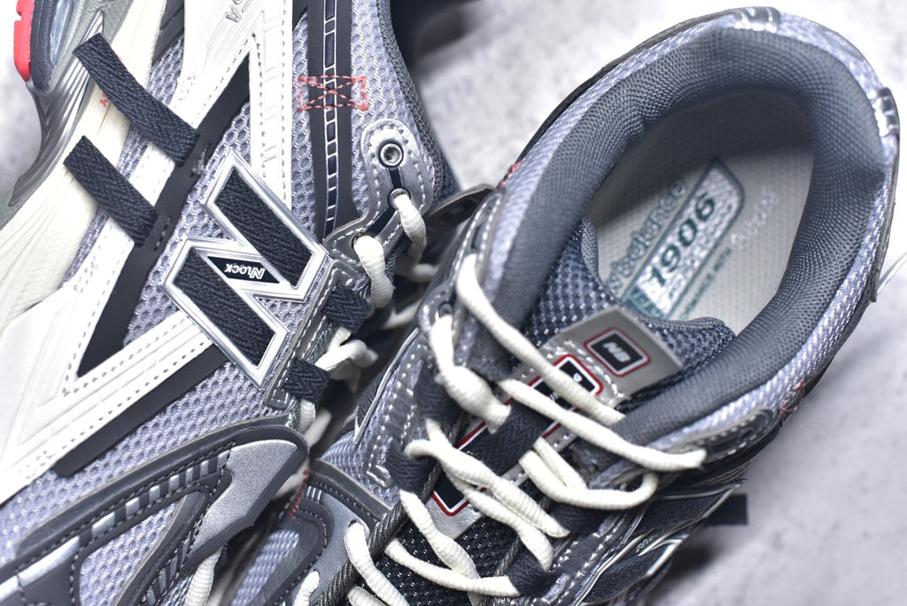 New Balance 1906 Retro Dad Sneaker U1906AC
