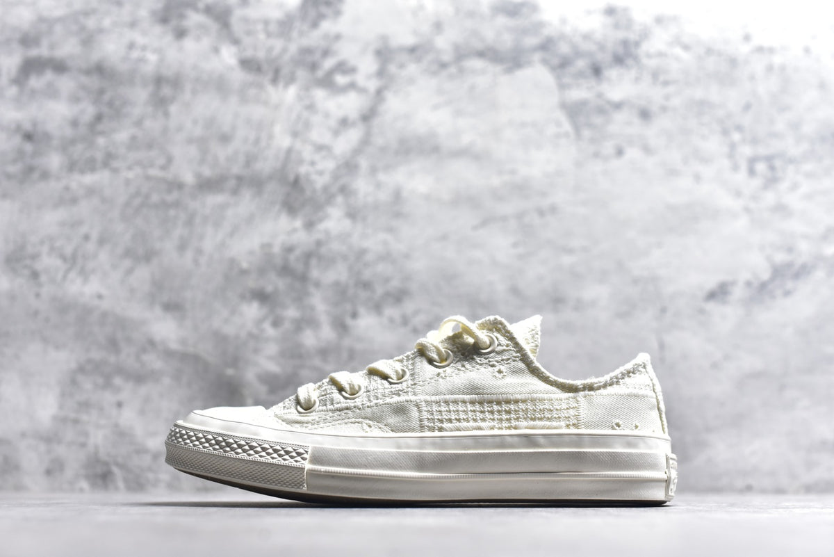 Converse Chuck Taylor All Star Low Top White Canvas Sneaker A16989C