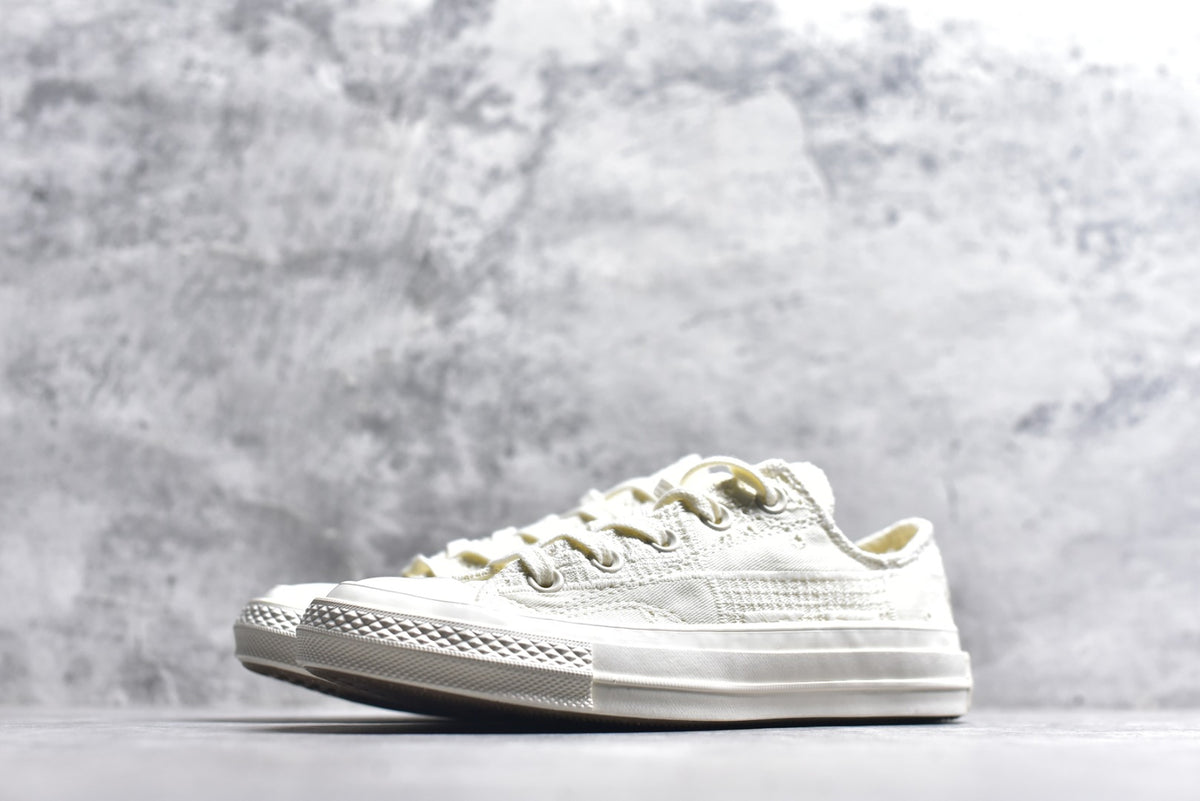 Converse Chuck Taylor All Star Low Top White Canvas Sneaker A16989C