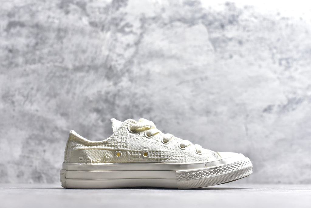 Converse Chuck Taylor All Star Low Top White Canvas Sneaker A16989C