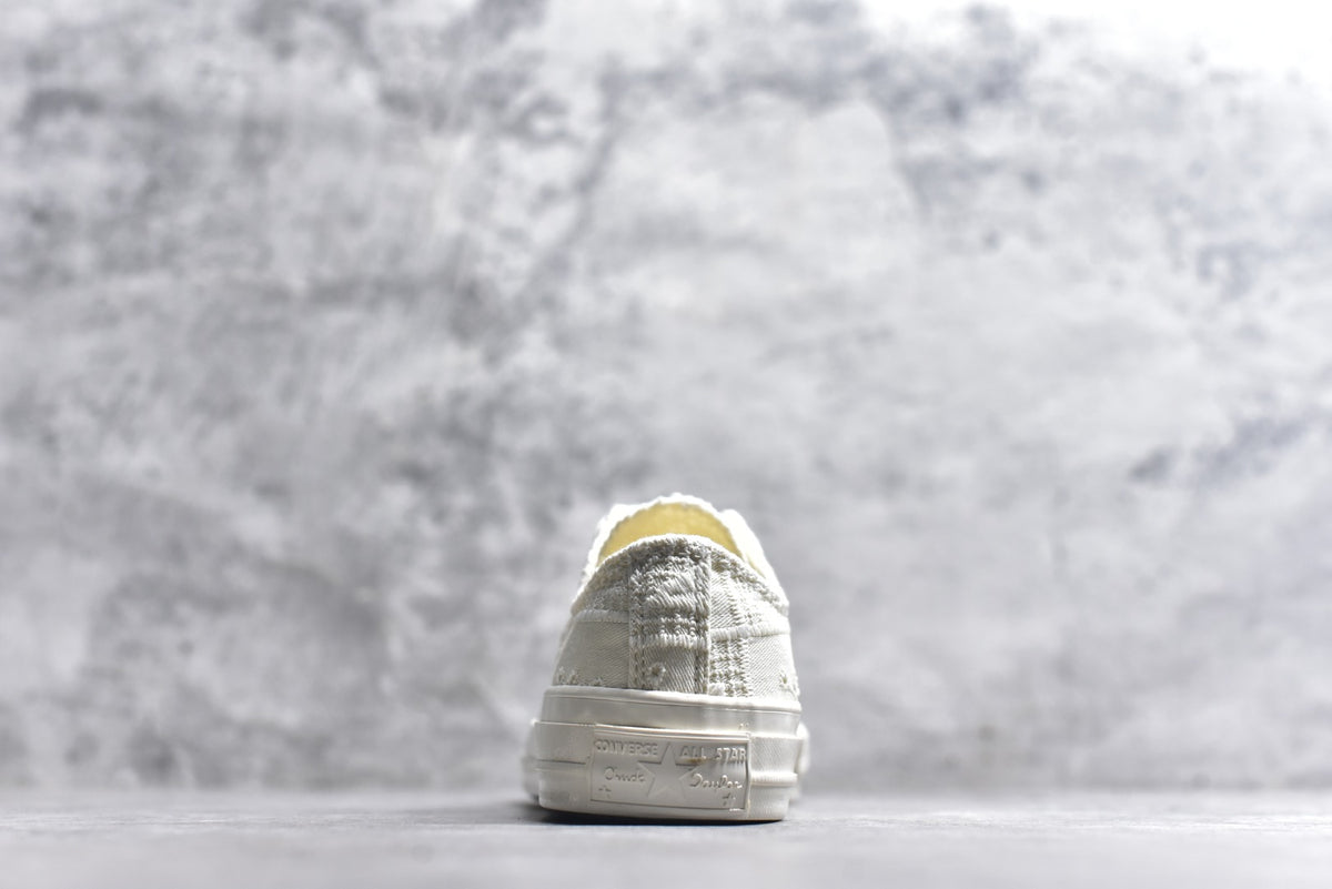 Converse Chuck Taylor All Star Low Top White Canvas Sneaker A16989C