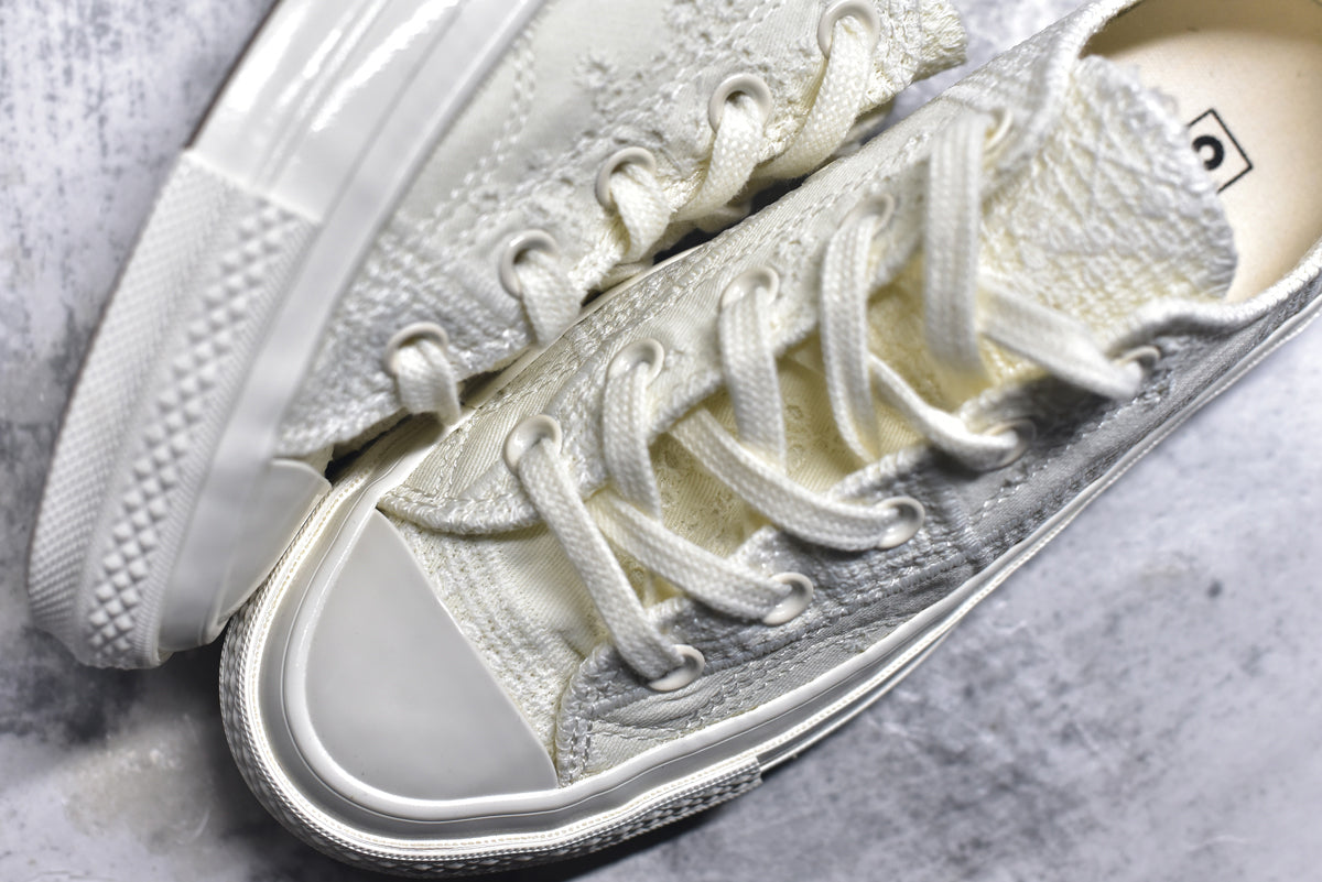 Converse Chuck Taylor All Star Low Top White Canvas Sneaker A16989C