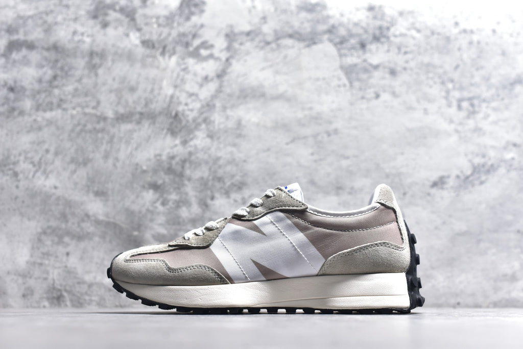 New Balance 327 Retro Running Sneaker MS327MH1