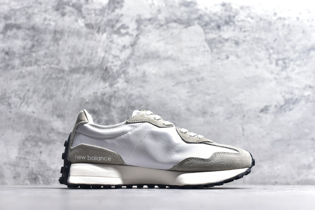 New Balance 327 Retro Running Sneaker MS327MH1