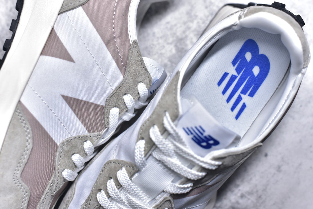 New Balance 327 Retro Running Sneaker MS327MH1