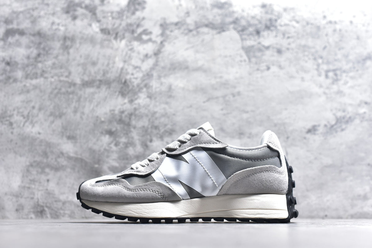New Balance 327 Retro Running Sneaker U327WED