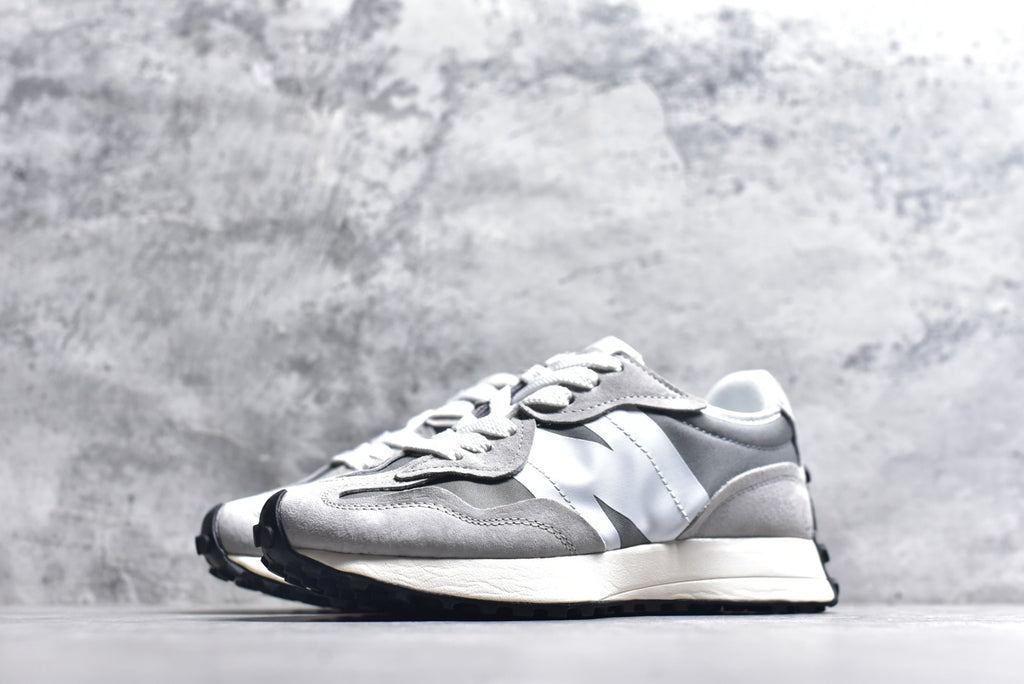 New Balance 327 Retro Running Sneaker U327WED