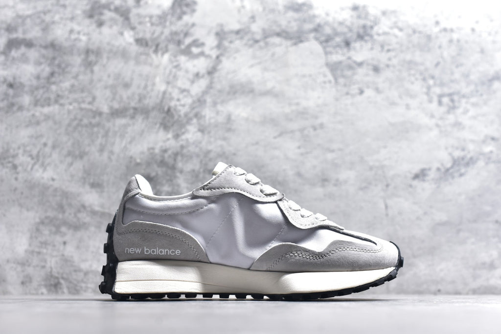 New Balance 327 Retro Running Sneaker U327WED