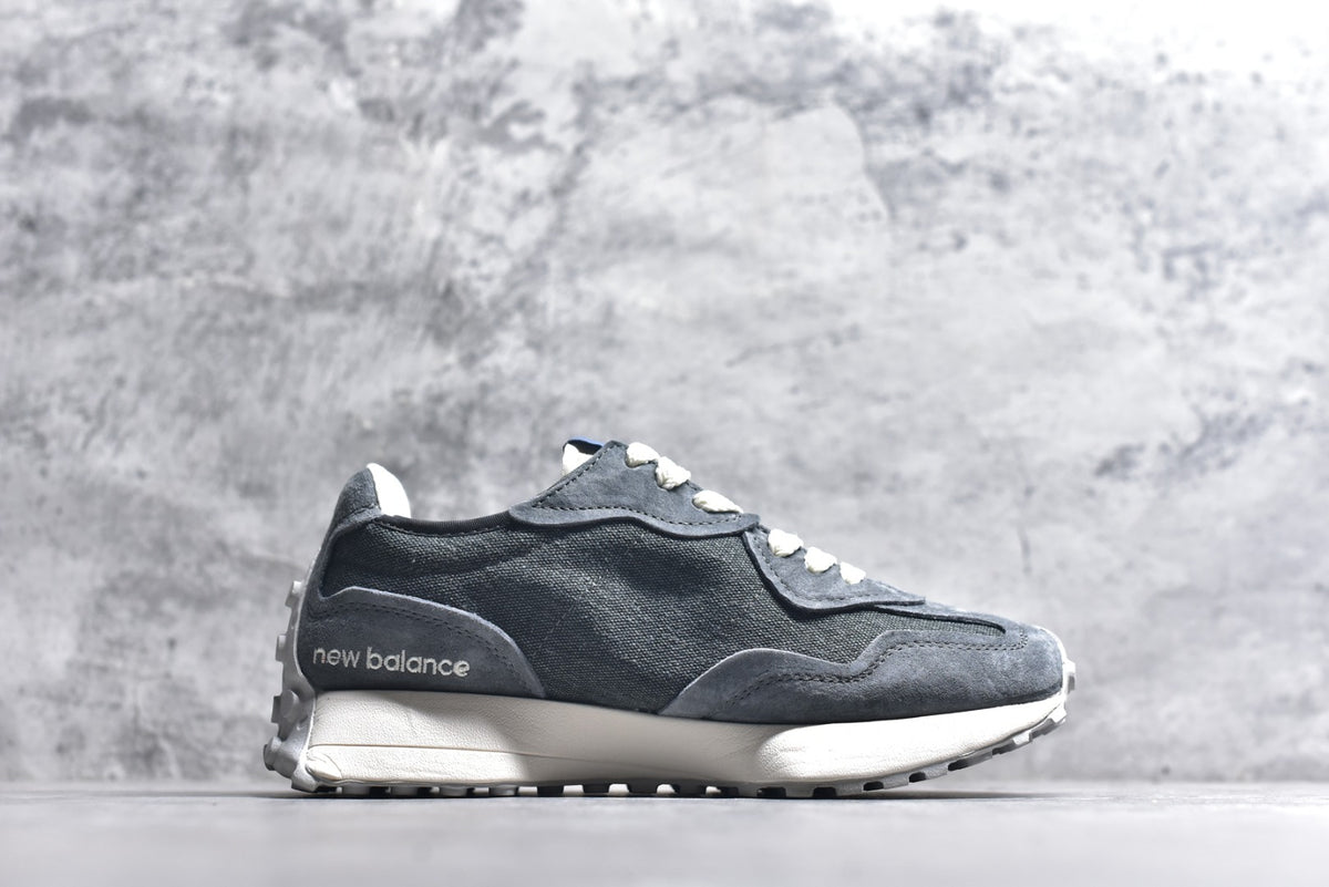 New Balance 327 Retro Running Sneaker U327WPC