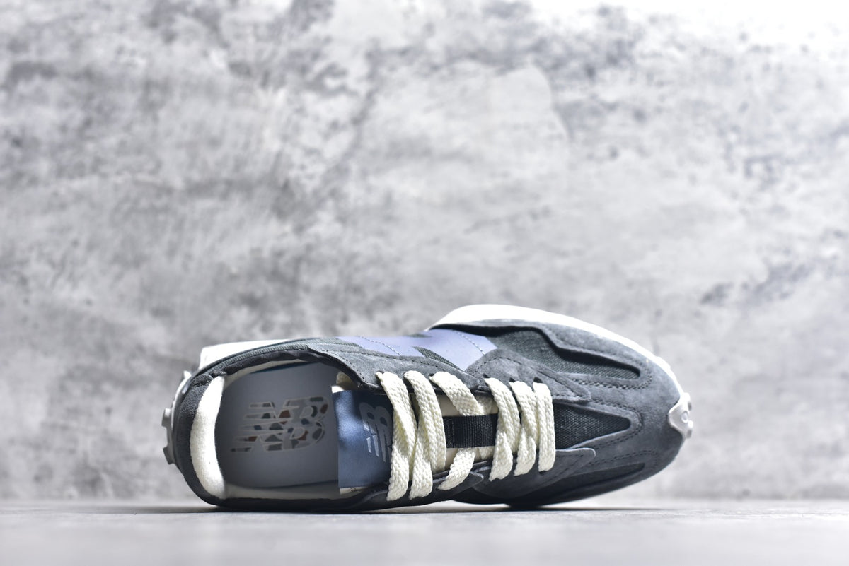 New Balance 327 Retro Running Sneaker U327WPC