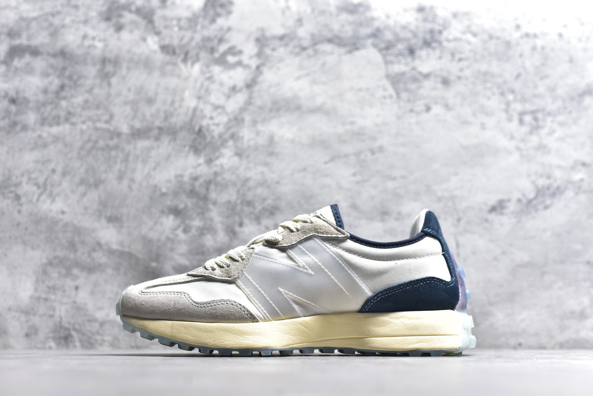 New Balance 327 Retro Running Sneaker MS327AAC