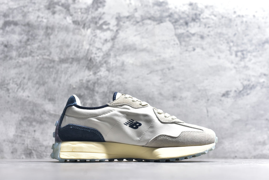 New Balance 327 Retro Running Sneaker MS327AAC