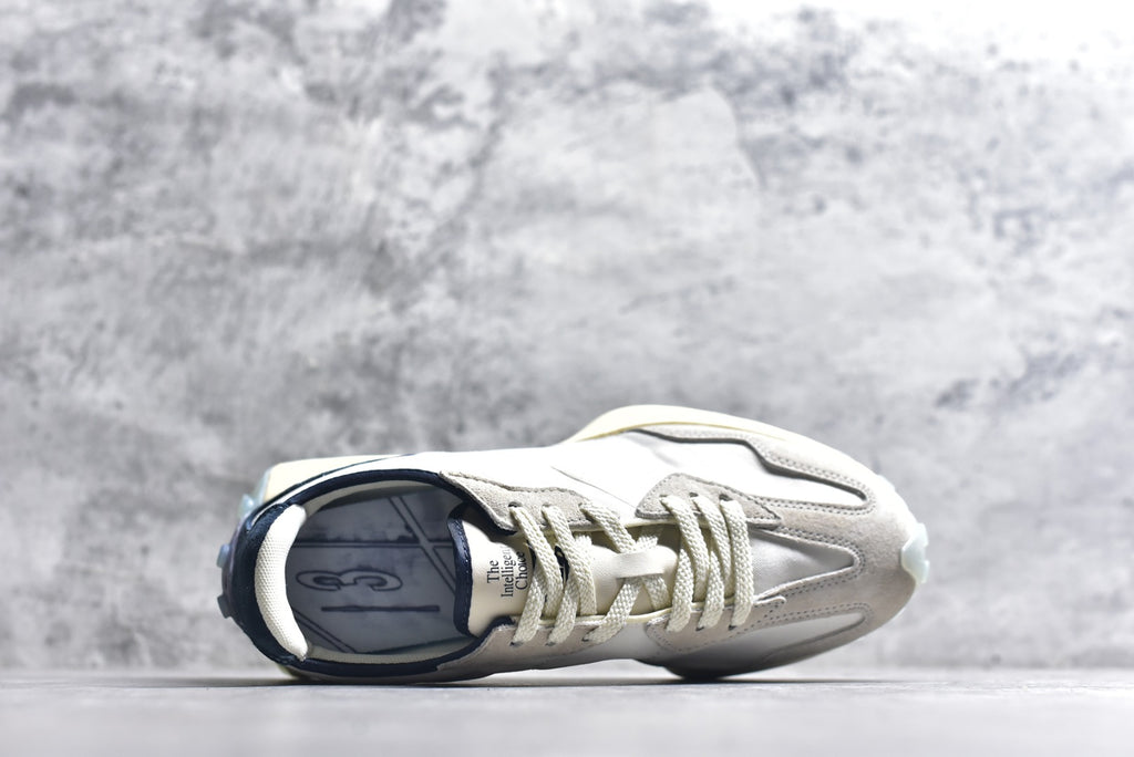 New Balance 327 Retro Running Sneaker MS327AAC