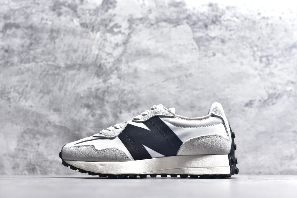 New Balance 327 Retro Running Sneaker MS327FE
