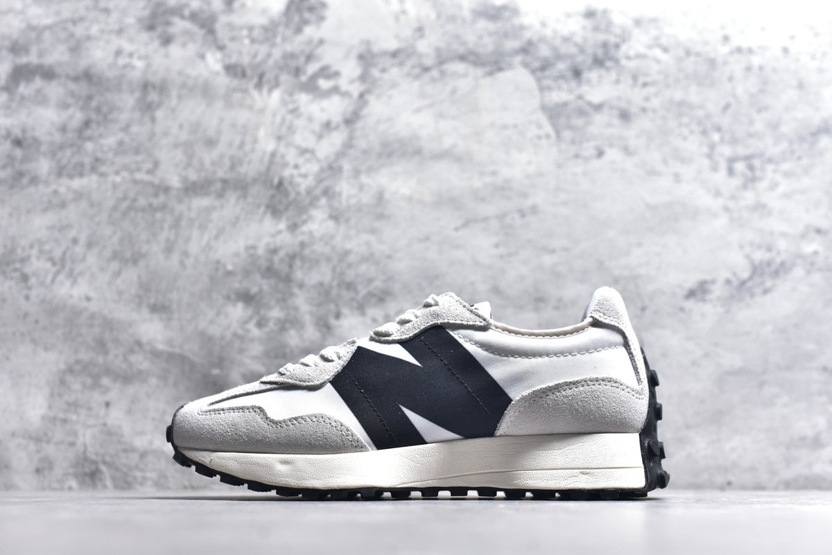 New Balance 327 Retro Running Sneaker MS327FE