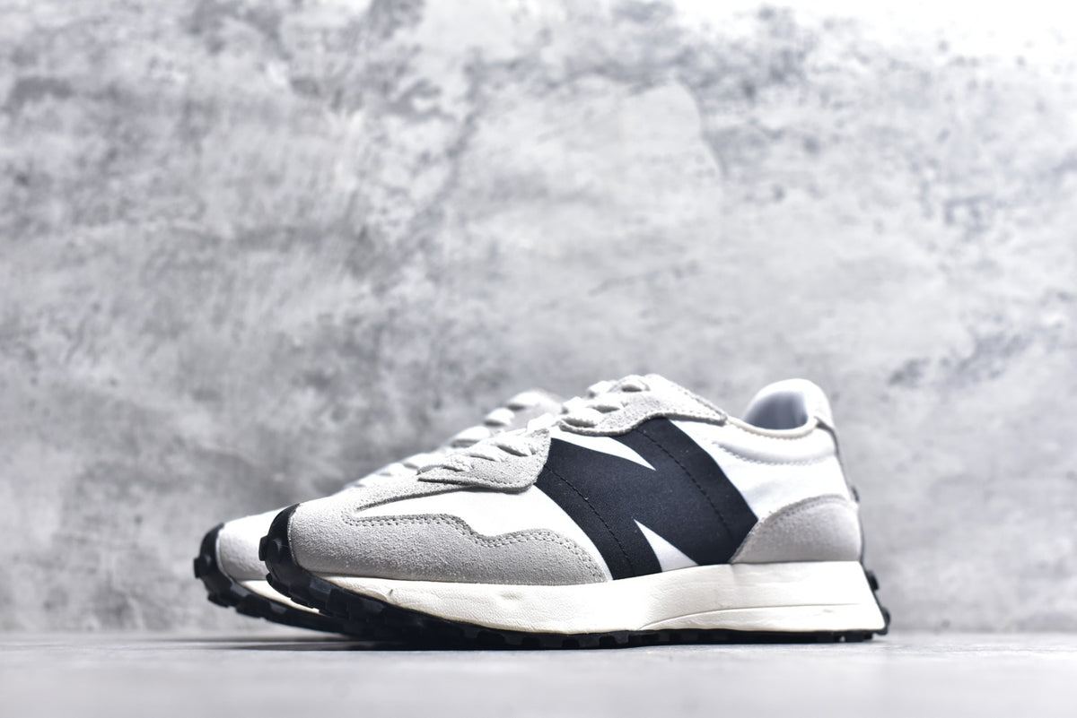New Balance 327 Retro Running Sneaker MS327FE