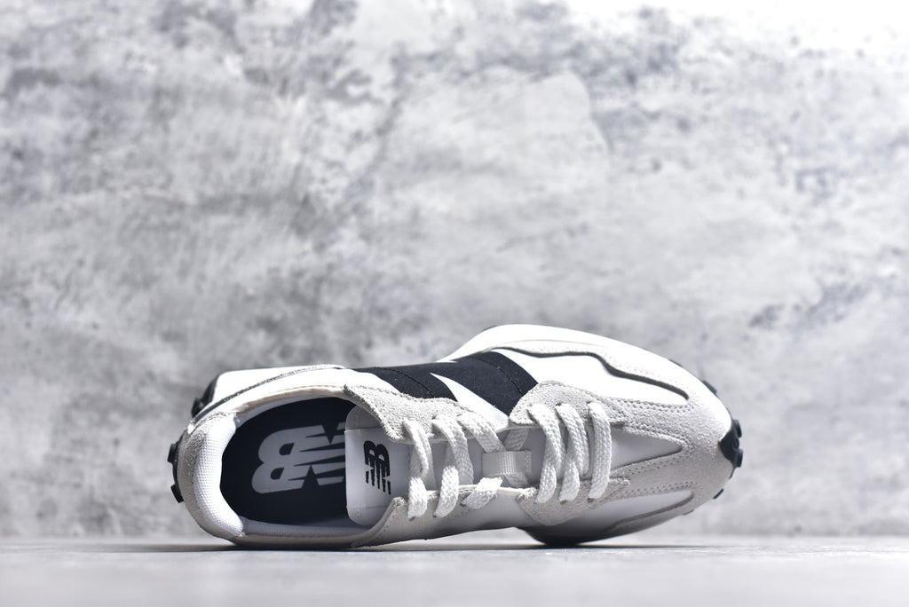 New Balance 327 Retro Running Sneaker MS327FE