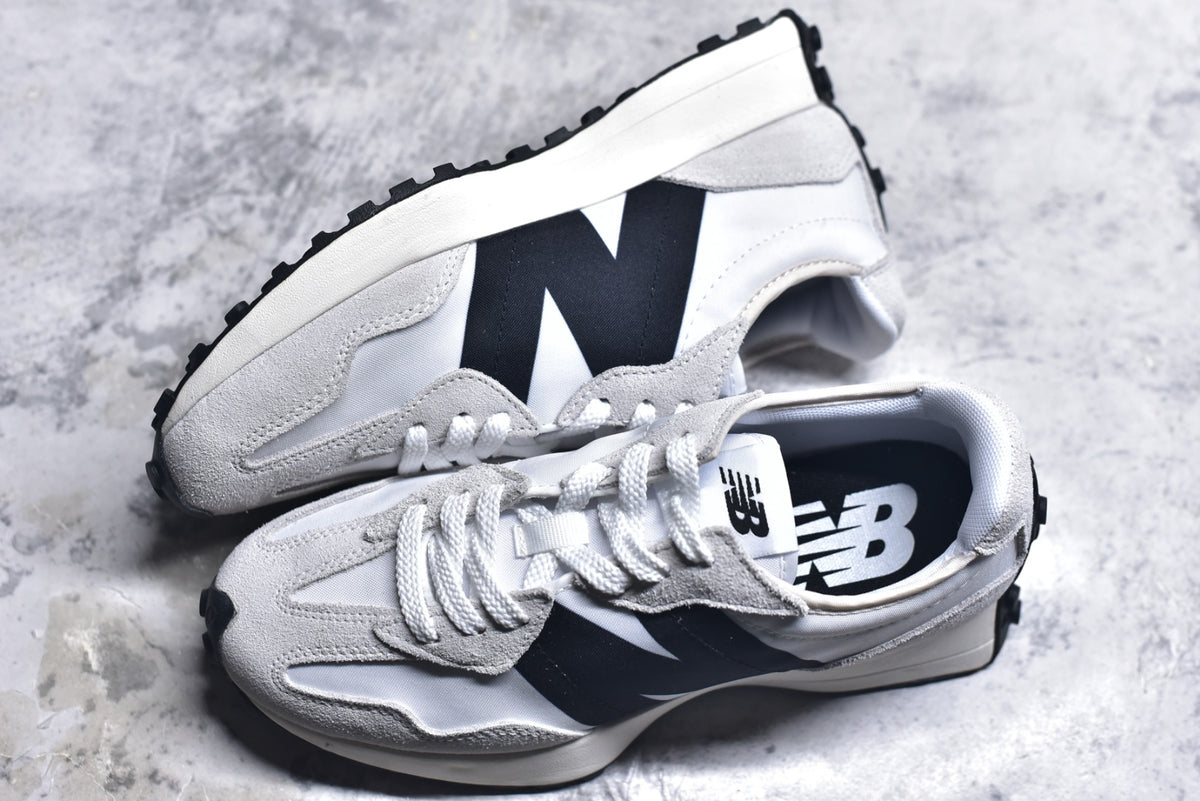New Balance 327 Retro Running Sneaker MS327FE