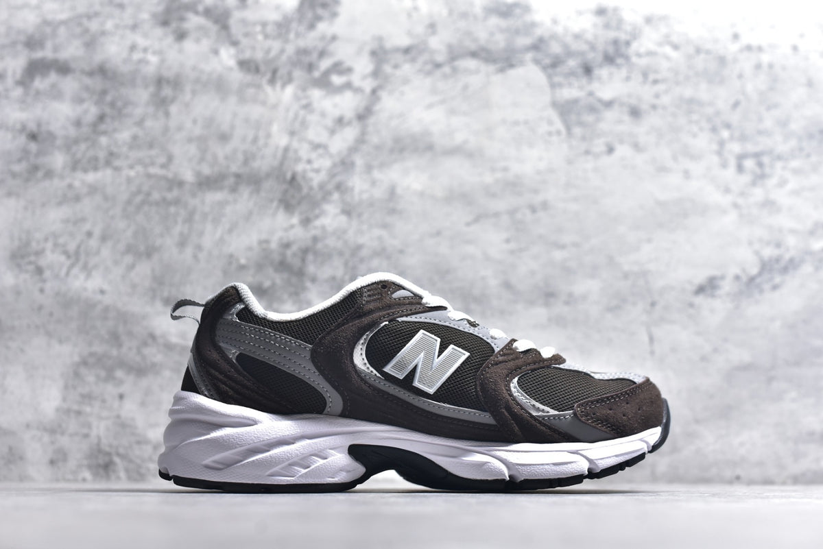 New Balance 530 Retro Running Sneaker MR530CL