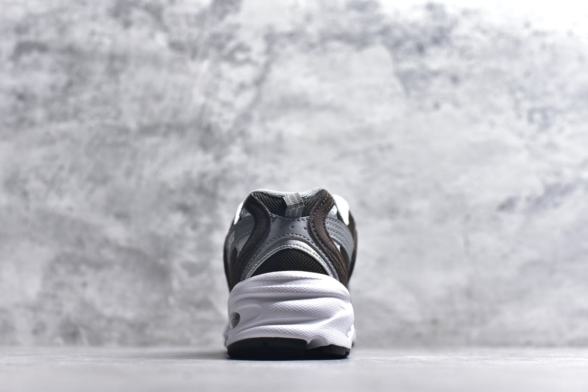 New Balance 530 Retro Running Sneaker MR530CL