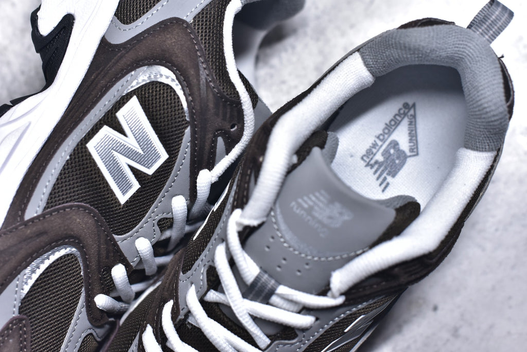New Balance 530 Retro Running Sneaker MR530CL
