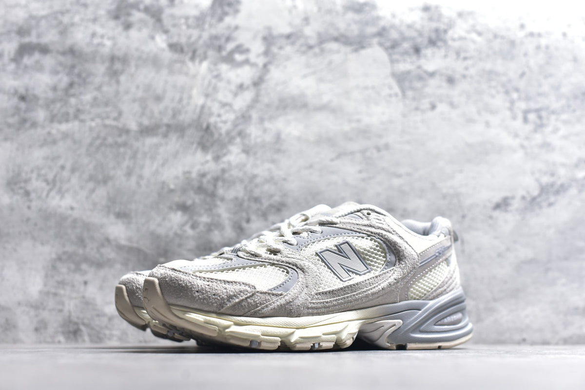 New Balance MR530MR Unisex Retro Running Sneaker