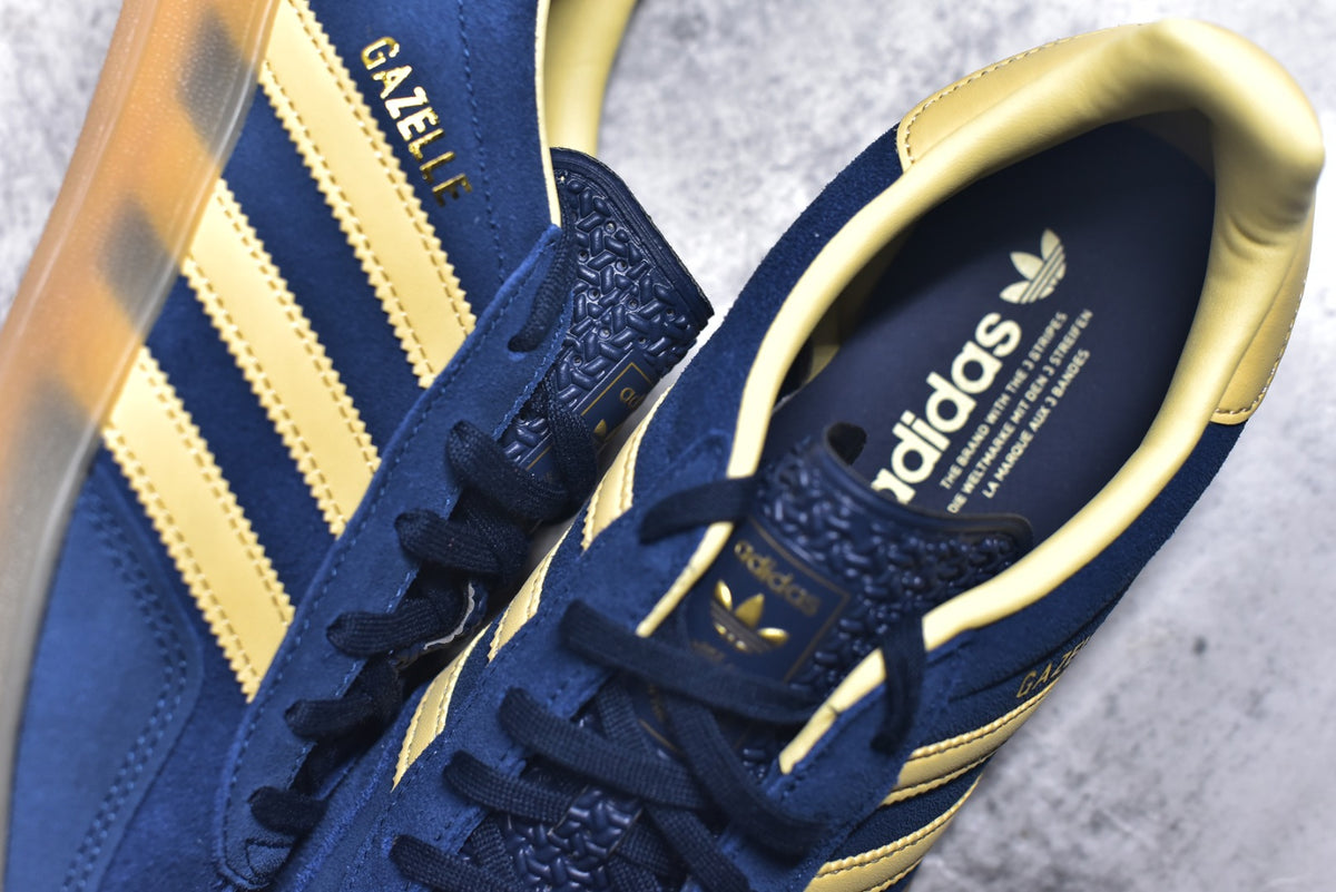 Adidas Originals Gazelle Indoor Unisex Lifestyle Sneaker — Navy / Cream