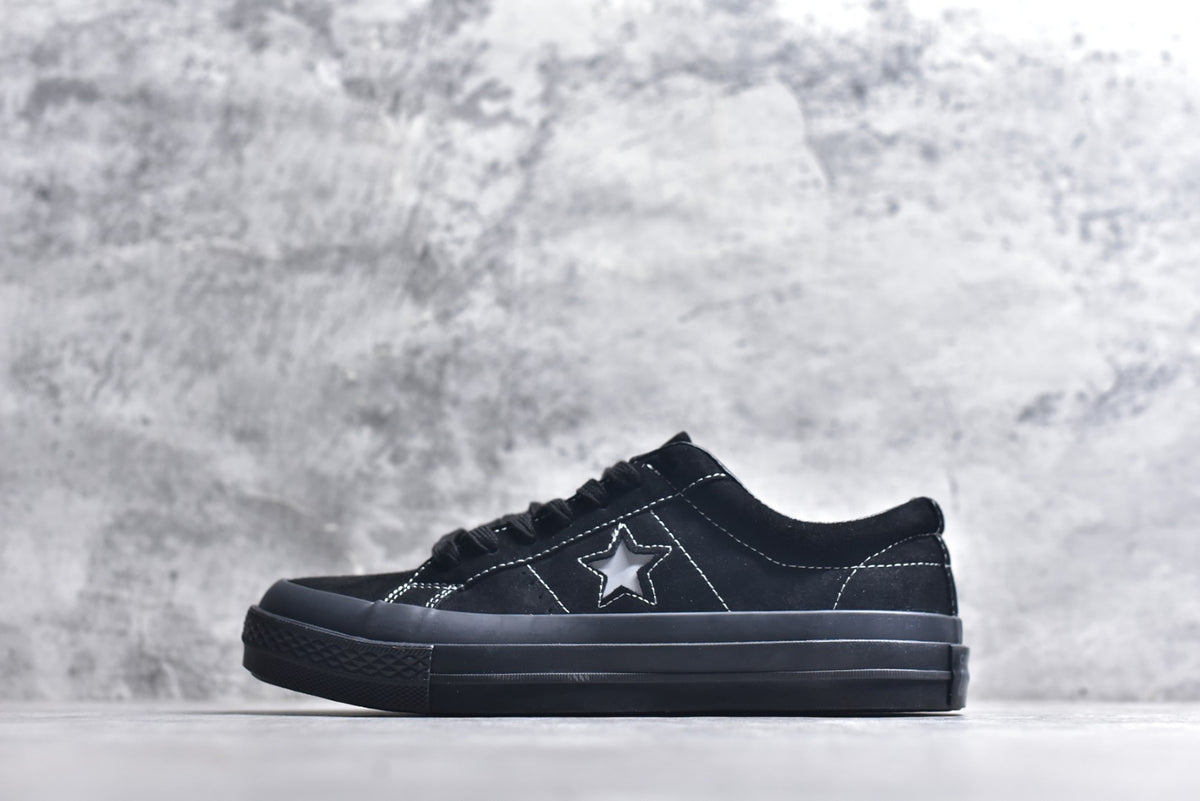 Converse One Star Suede OX Unisex Low-Top Lifestyle Sneaker