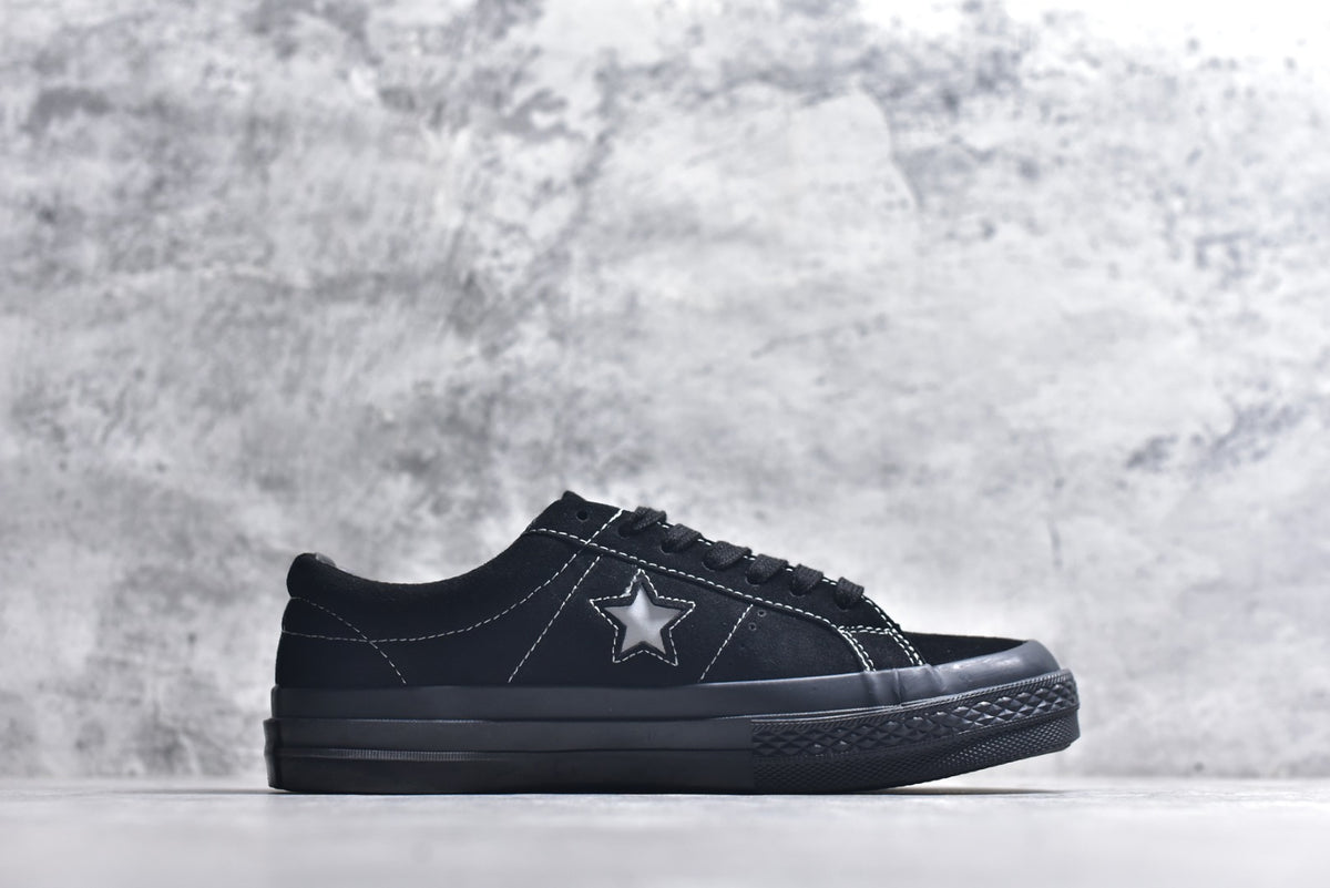 Converse One Star Suede OX Unisex Low-Top Lifestyle Sneaker