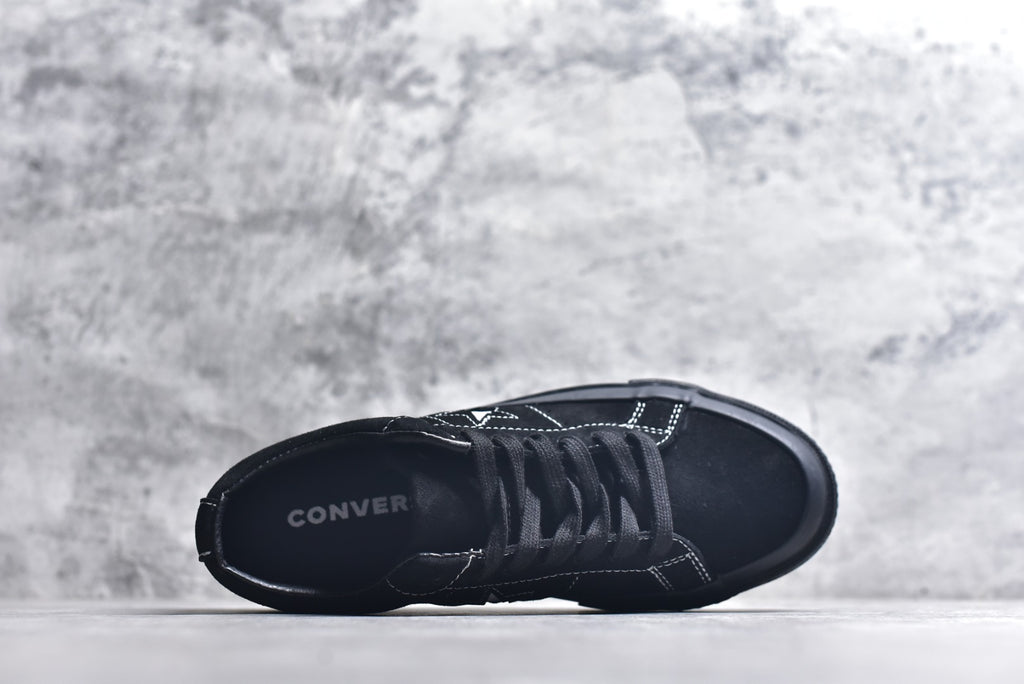 Converse One Star Suede OX Unisex Low-Top Lifestyle Sneaker