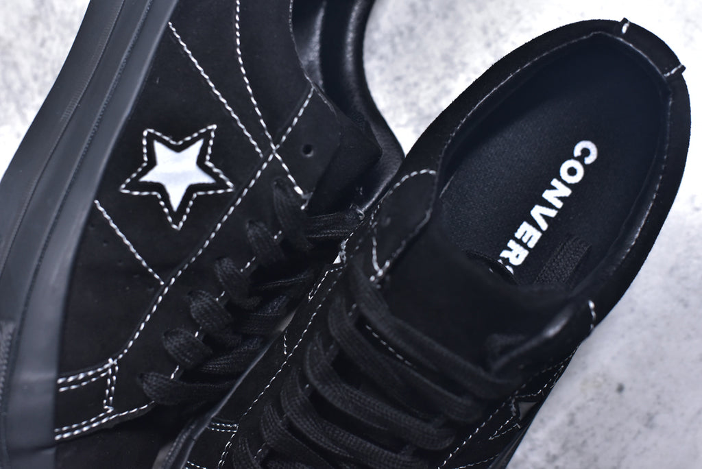 Converse One Star Suede OX Unisex Low-Top Lifestyle Sneaker