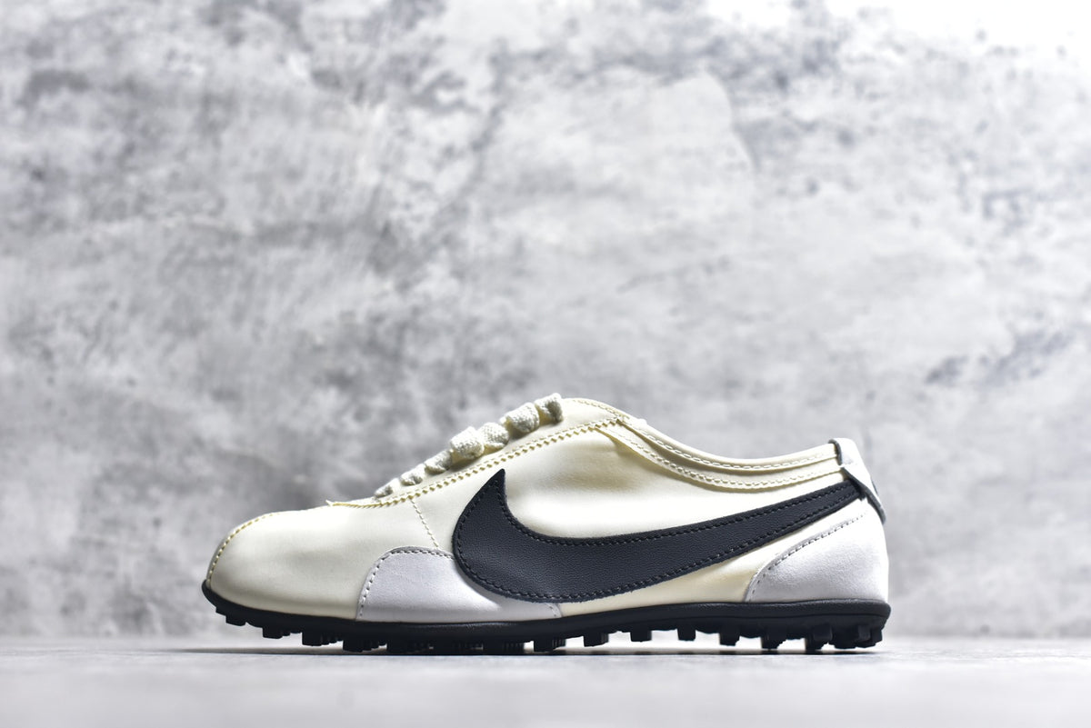 Nike Moon Shoe OG SP Unisex Lifestyle Sneaker