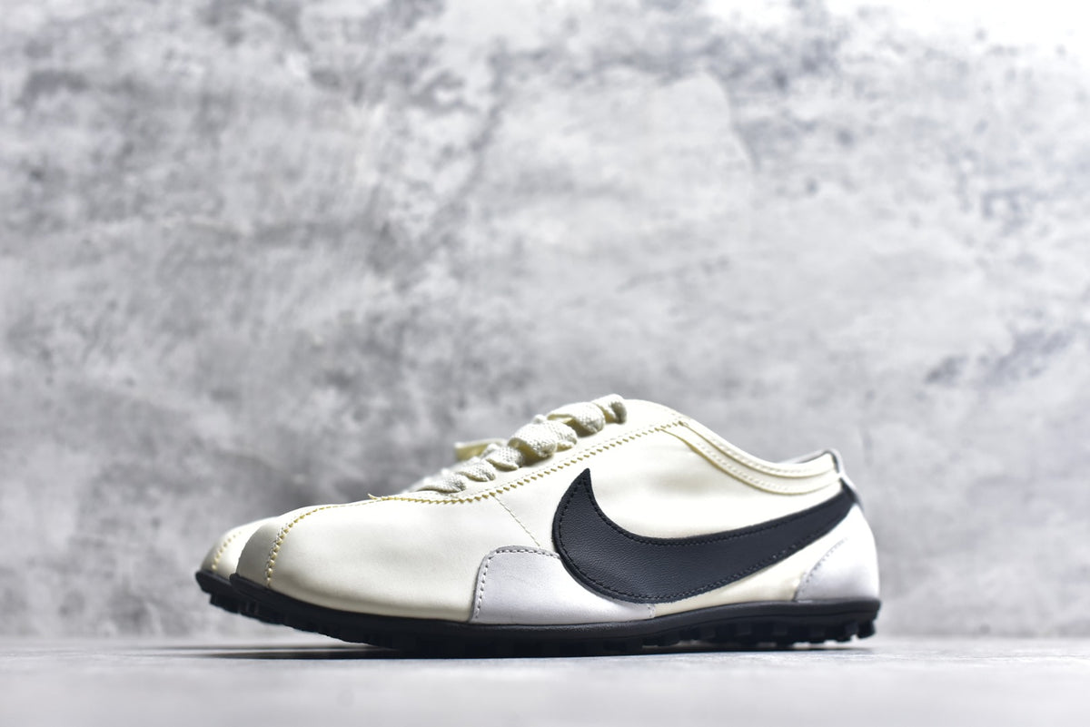 Nike Moon Shoe OG SP Unisex Lifestyle Sneaker